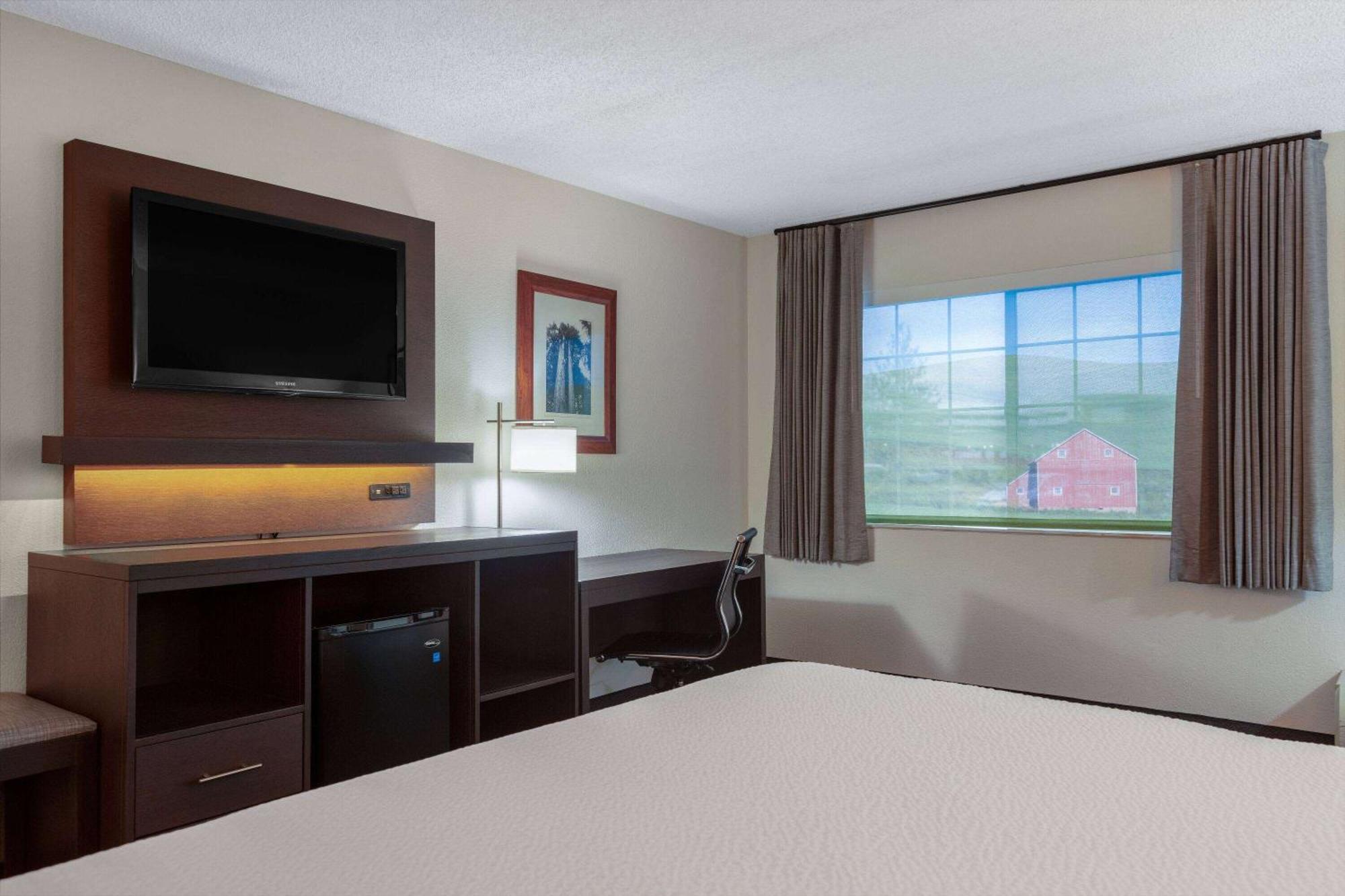 Ramada By Wyndham Spokane Airport Luaran gambar